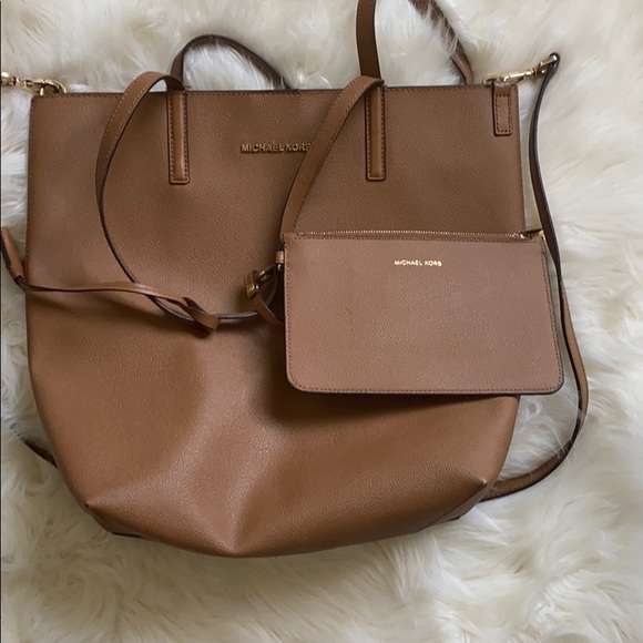 Michael Kors Bag - Picture 1 of 4